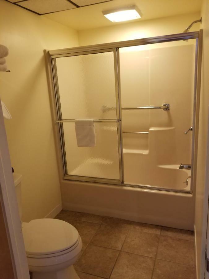 Classic Inn Lancaster Smoketown  Экстерьер фото
