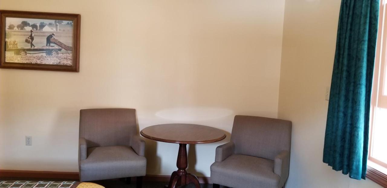 Classic Inn Lancaster Smoketown  Экстерьер фото